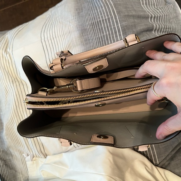 DKNY dusty pink handbag - Picture 3 of 3